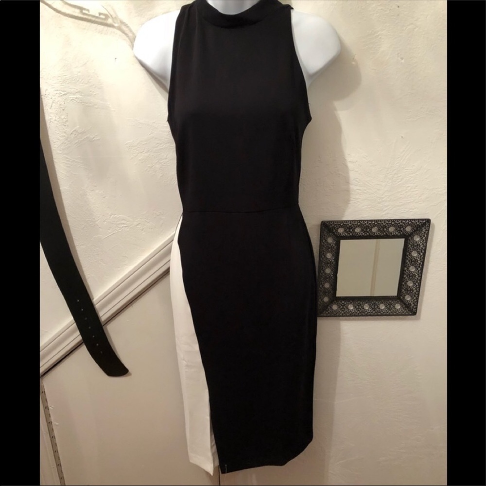 EUC WHMB Sleeveless Sheath Dress Size 2